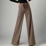 Широкие женские брюки: фото, обзор моделей, с чем носить?