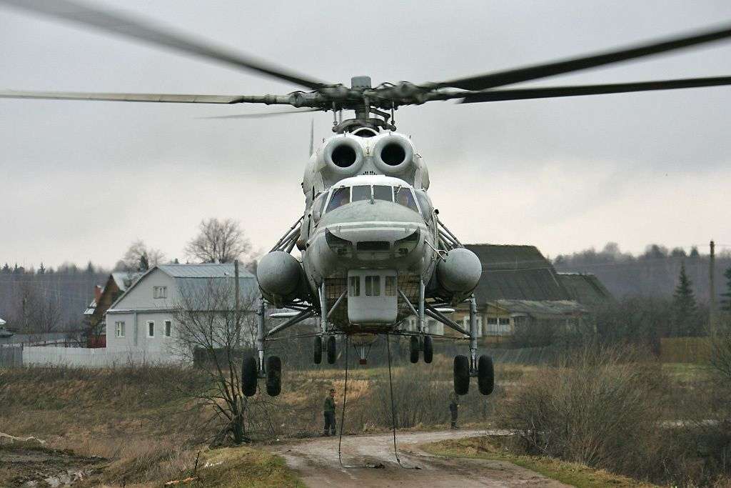 Ми-10 в воздухе