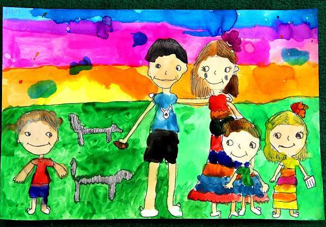 рисунок красками с изображением семьи