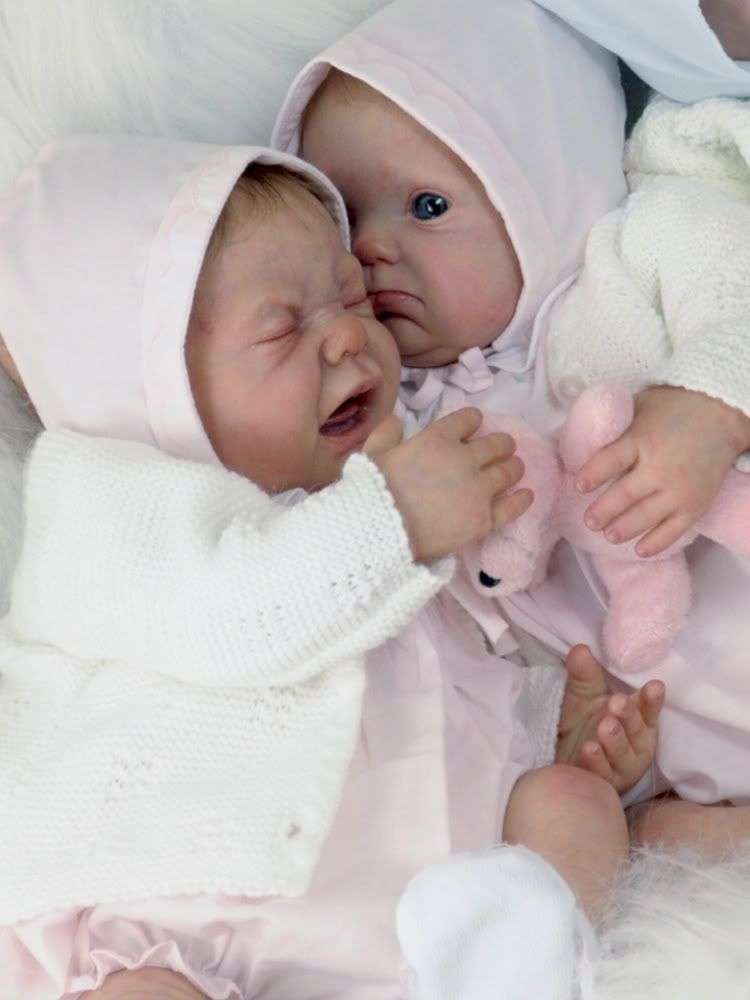 Две куклы реборн